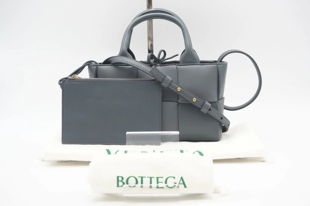 Bottega Veneta Intrecciato Candy Arco Tote Leather Handbag bag Gray